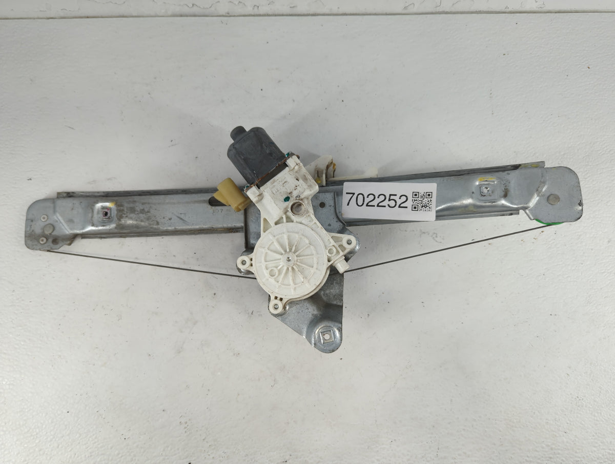 2005-2010 Pontiac G6 Used Driver Left Rear Window Regulator 702252 - Oemusedautoparts1.com