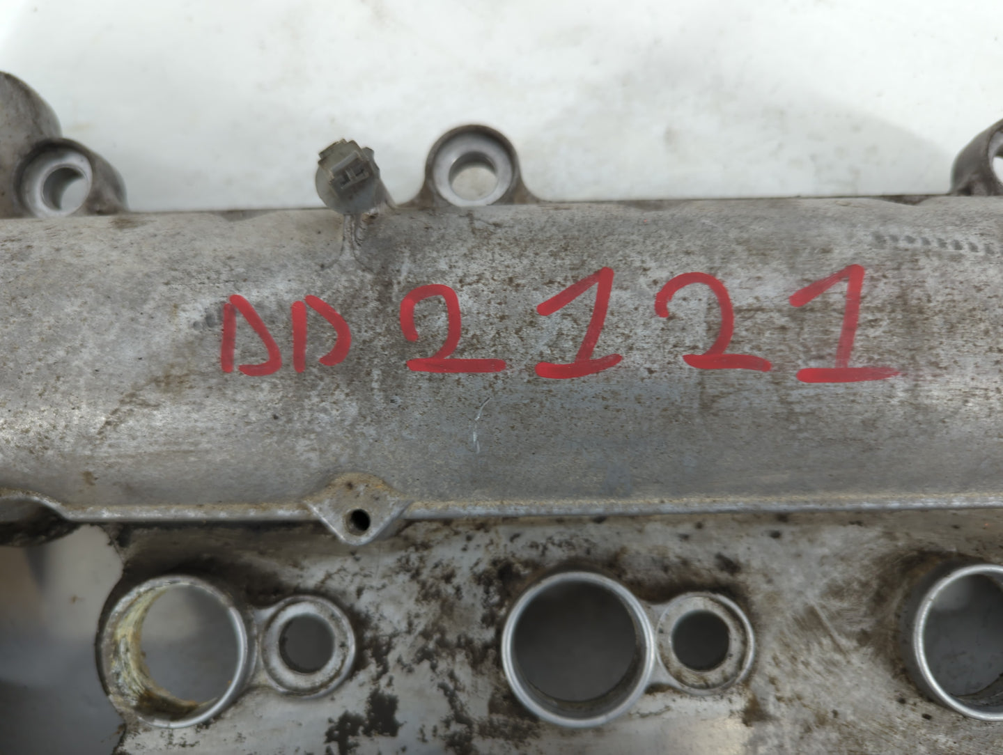 2008 Pontiac G6 Driver Left Cylinder Head Valve Cover Fits OEM Used Auto Parts - Oemusedautoparts1.com