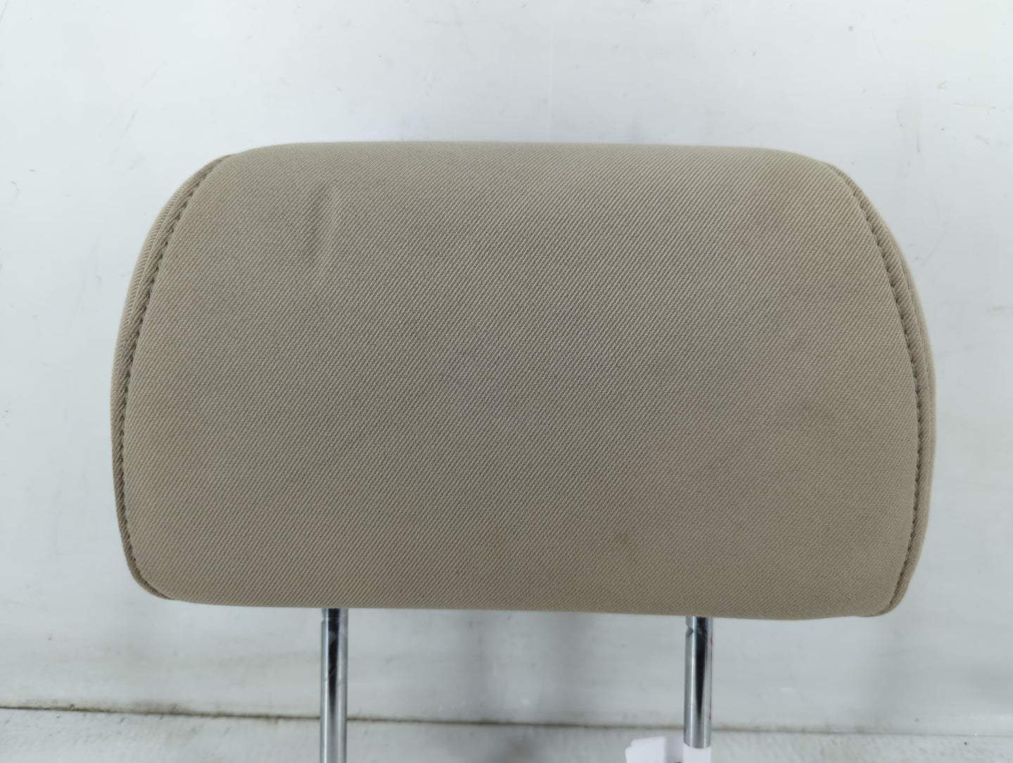 2008-2009 Pontiac G6 Headrest Head Rest Rear Seat Fits Fits 2008 2009 OEM Used Auto Parts - Oemusedautoparts1.com