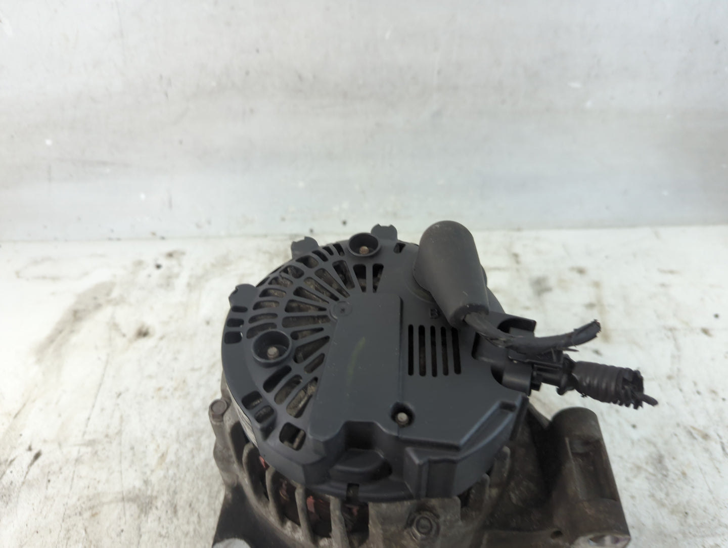 2008 Pontiac G6 Alternator Replacement Generator Charging Assembly Engine OEM P/N:15947364 Fits OEM Used Auto Parts - Oemuse