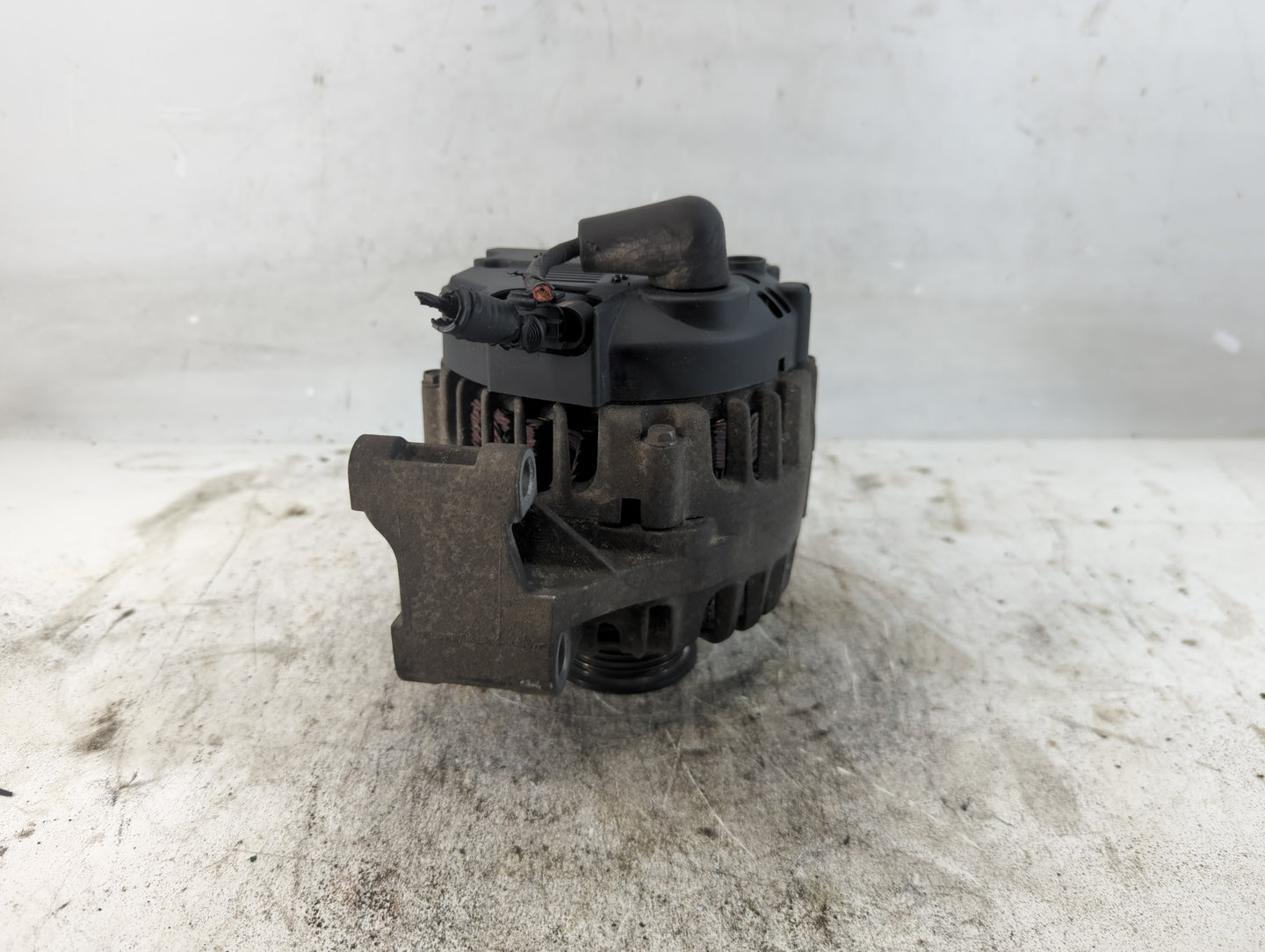 2008 Pontiac G6 Alternator Replacement Generator Charging Assembly Engine OEM P/N:15947364 Fits OEM Used Auto Parts - Oemuse