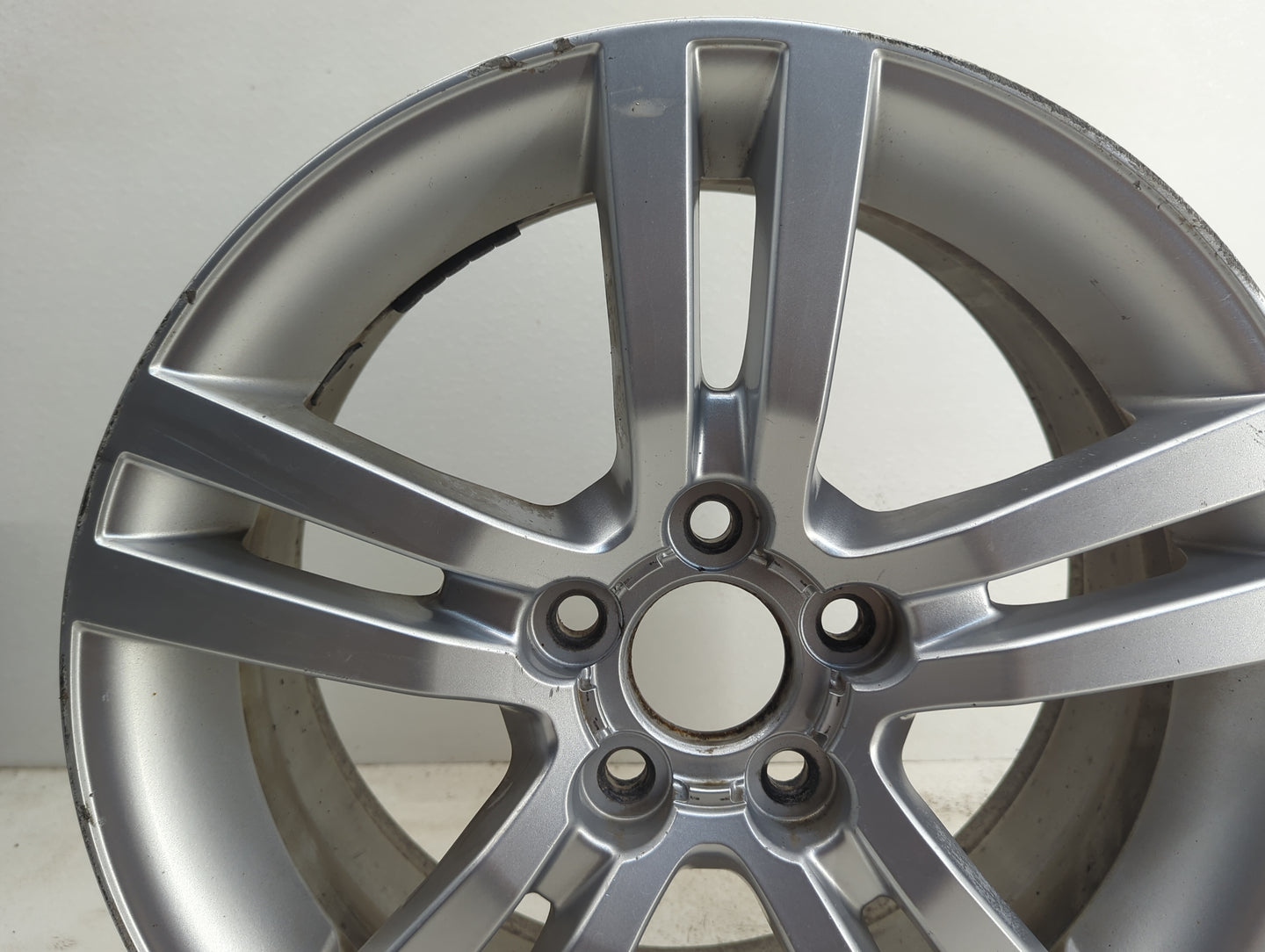 2008-2009 Pontiac G8 Oem Wheel Rim - Oemusedautoparts1.com