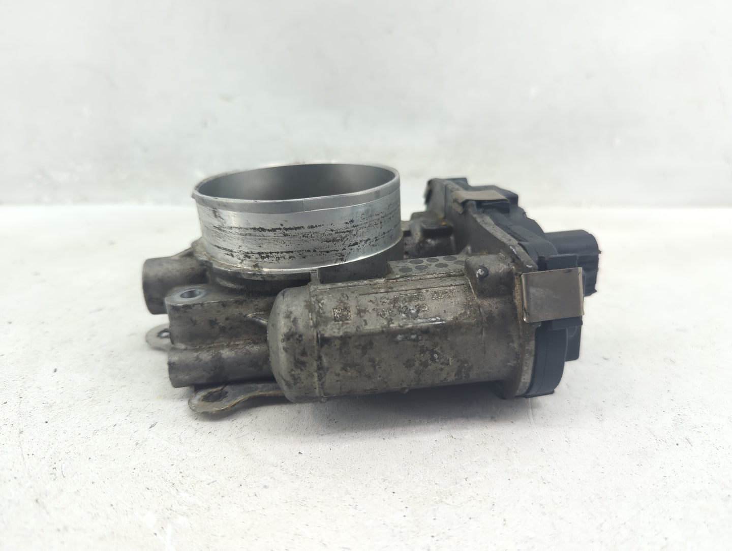 2008-2009 Pontiac G8 Throttle Body Fits Fits 2007 2008 2009 2010 2011 2012 2013 2014 OEM Used Auto Parts - Oemusedautoparts1