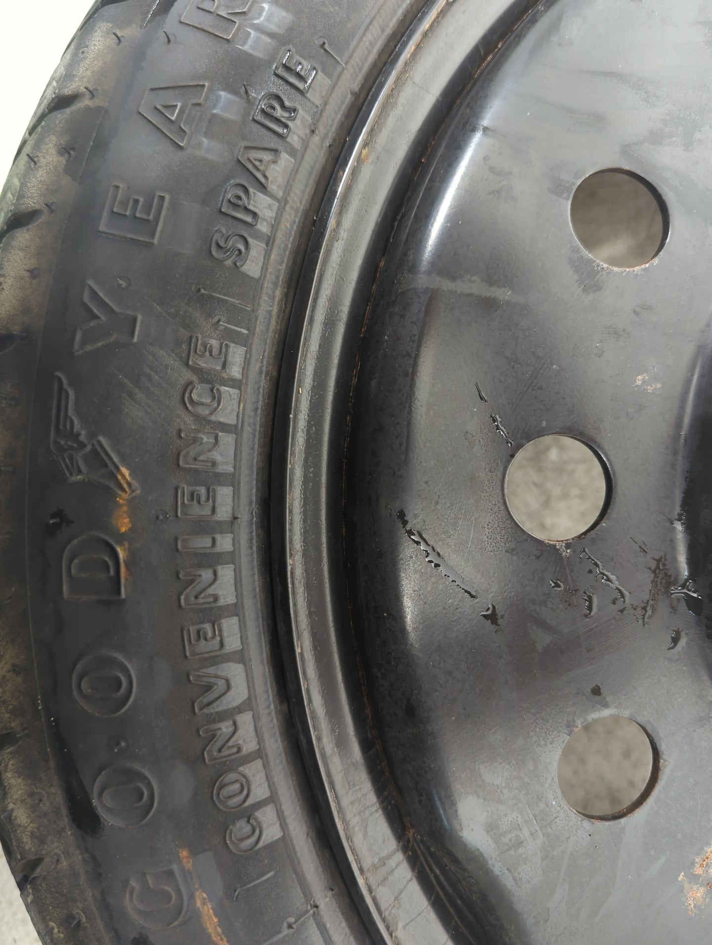 2004-2008 Pontiac Grand Prix Spare Donut Tire Wheel Rim Oem 1261381 - Oemusedautoparts1.com