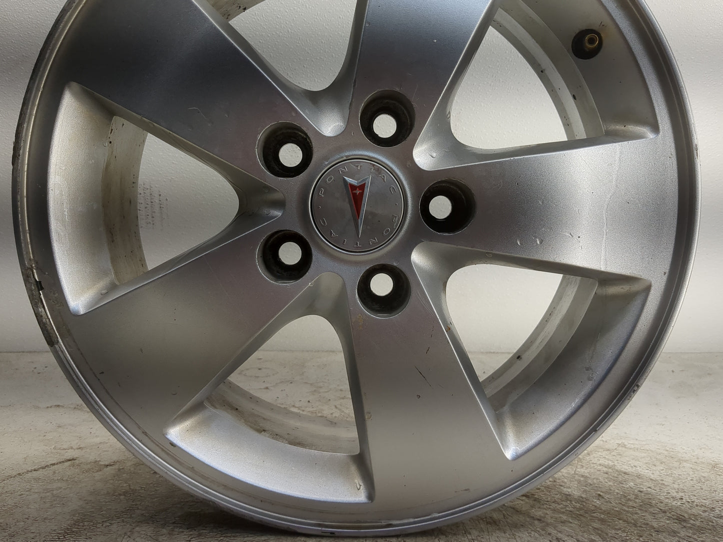 2005-2008 Pontiac Grand Prix Oem Wheel Rim - Oemusedautoparts1.com
