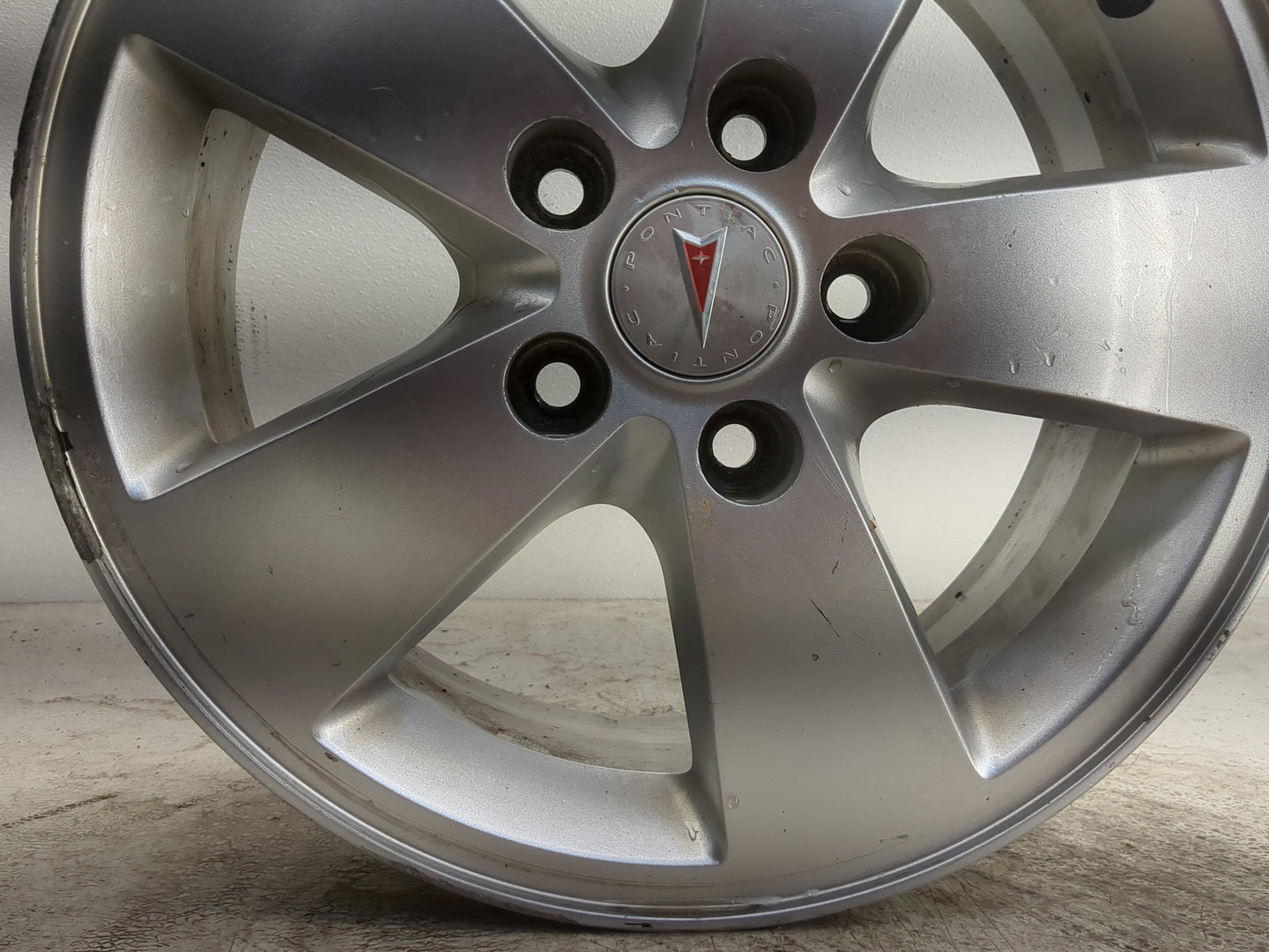 2005-2008 Pontiac Grand Prix Oem Wheel Rim - Oemusedautoparts1.com