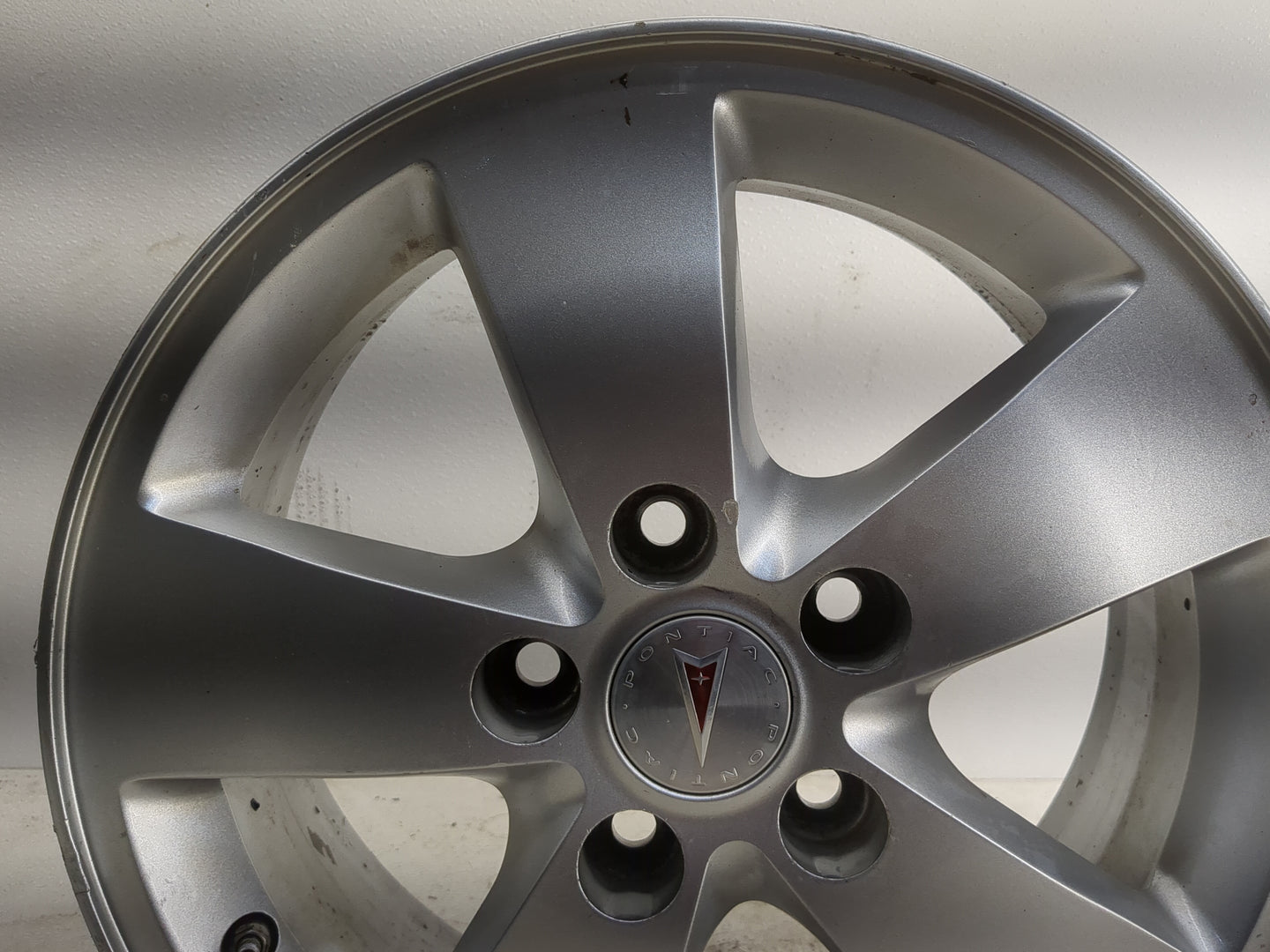 2005-2008 Pontiac Grand Prix Oem Wheel Rim - Oemusedautoparts1.com