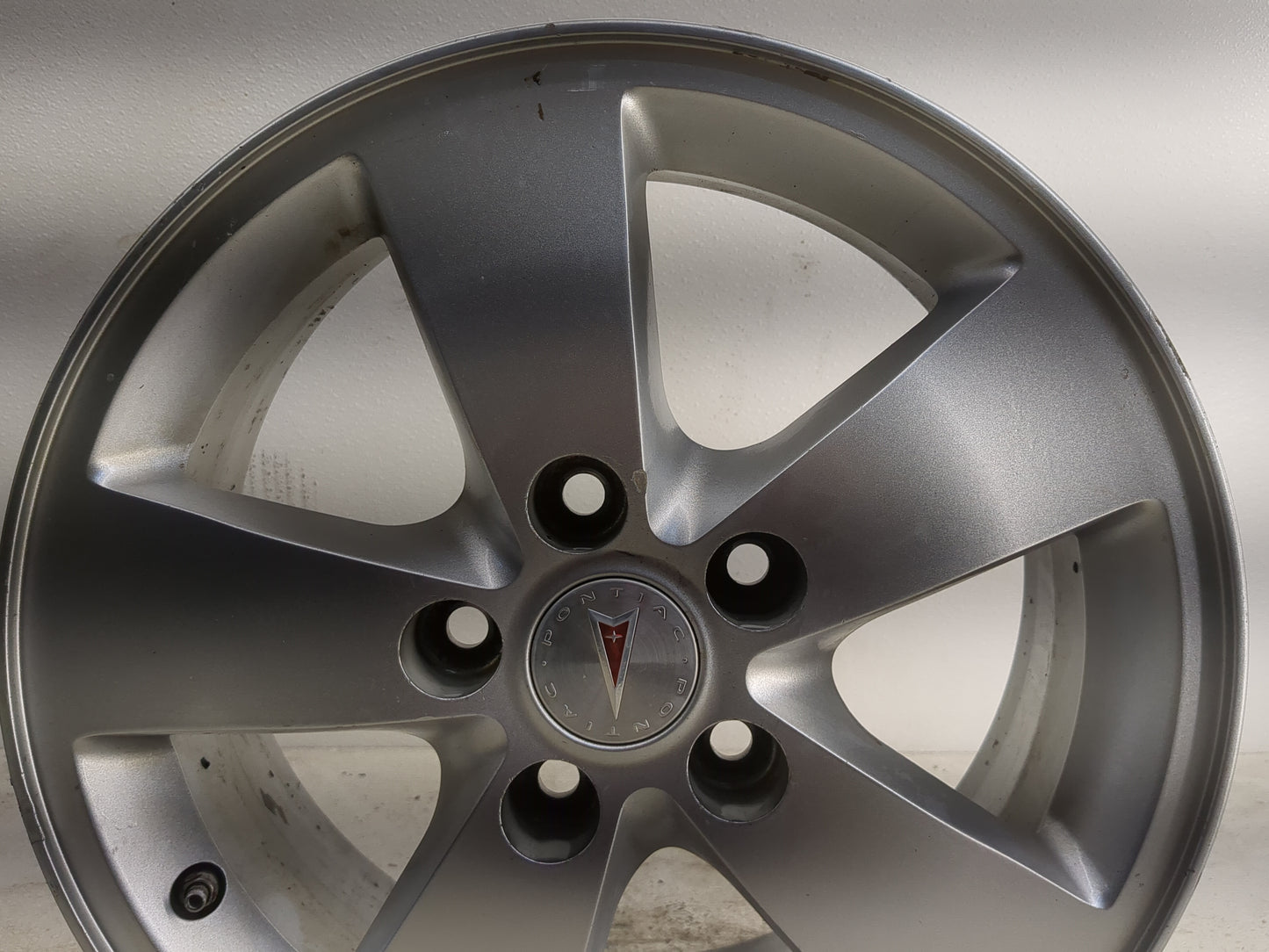 2005-2008 Pontiac Grand Prix Oem Wheel Rim - Oemusedautoparts1.com