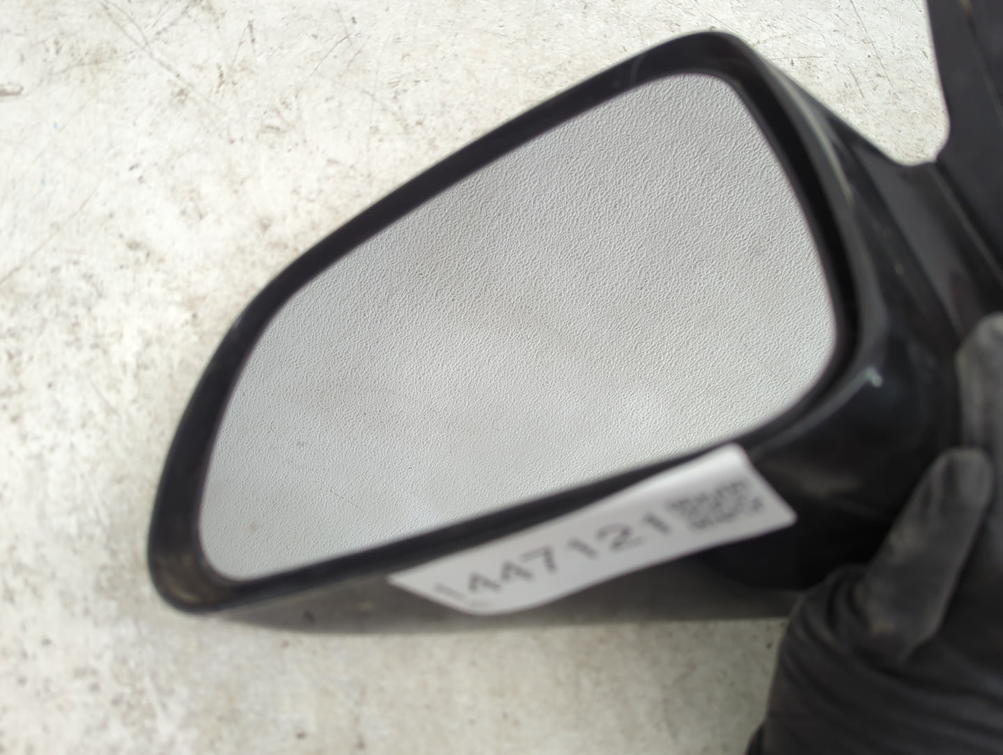 2004-2008 Pontiac Grand Prix Driver Side View Mirror - Left Door Mirror OEM Used - Oemusedautoparts1.com