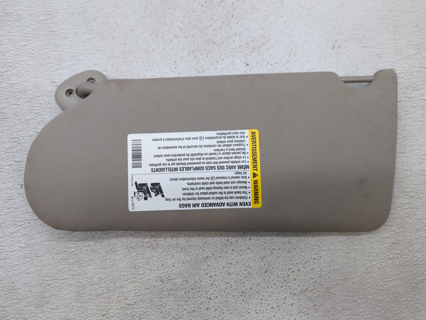 2005-2008 Pontiac Grand Prix Sun Visor Shade Replacement Passenger Right Mirror Fits Fits 2005 2006 2007 2008 OEM Used Auto 