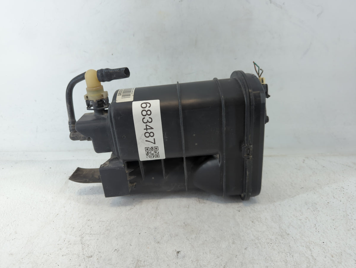 2008 Pontiac Grand Prix Fuel Vapor Charcoal Canister 683487 - Oemusedautoparts1.com