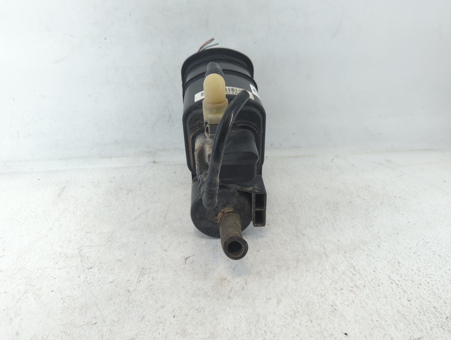 2008 Pontiac Grand Prix Fuel Vapor Charcoal Canister 683487 - Oemusedautoparts1.com