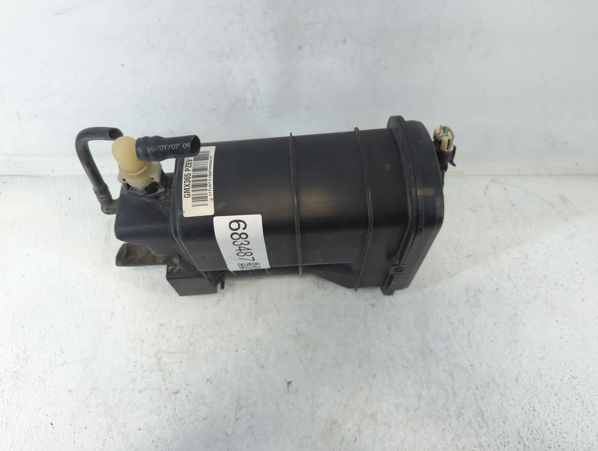 2008 Pontiac Grand Prix Fuel Vapor Charcoal Canister 683487 - Oemusedautoparts1.com