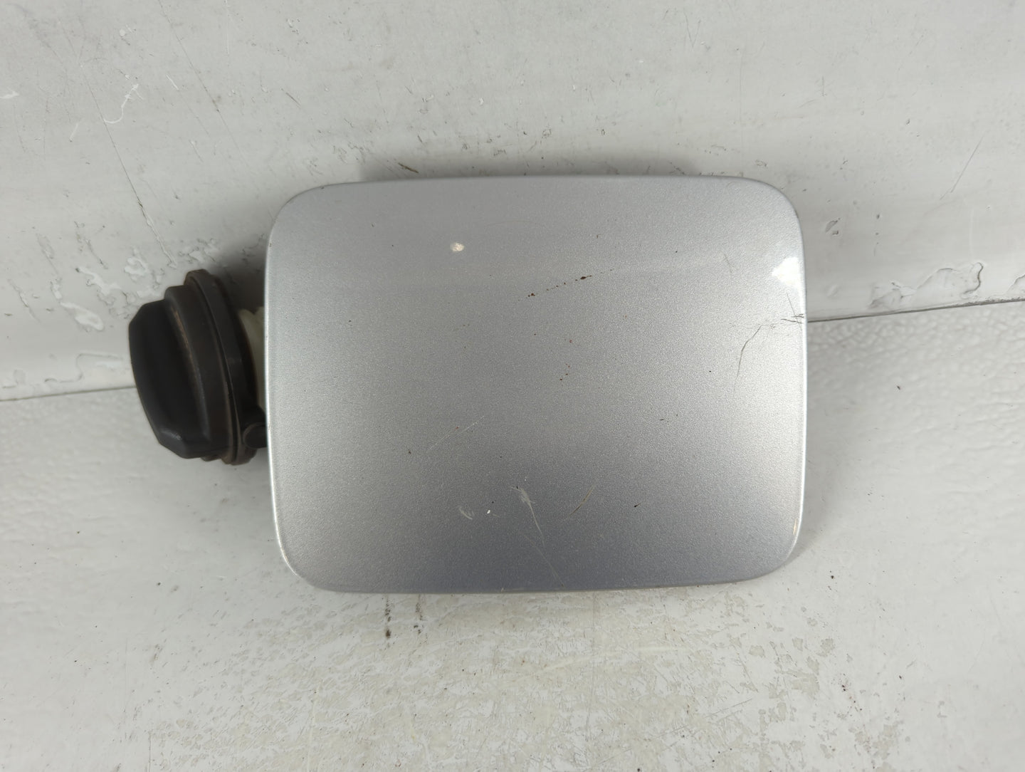 1997-2003 Pontiac Grand Prix Driver Left Side View Manual Door Mirror - Oemusedautoparts1.com
