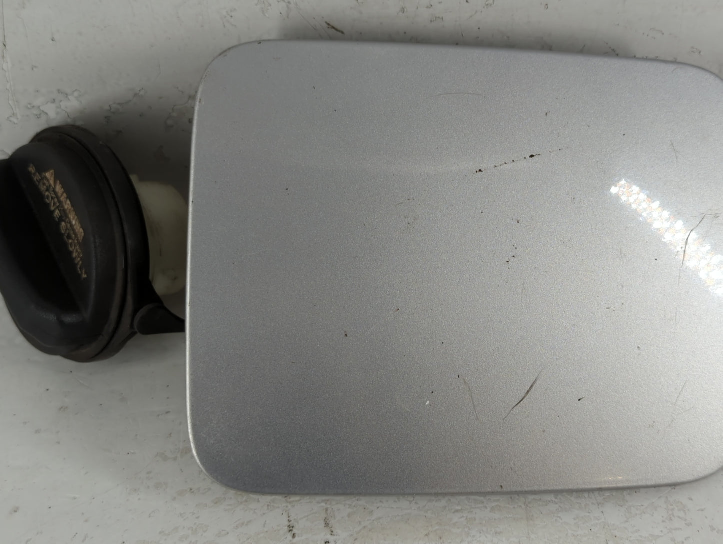 1997-2003 Pontiac Grand Prix Driver Left Side View Manual Door Mirror - Oemusedautoparts1.com