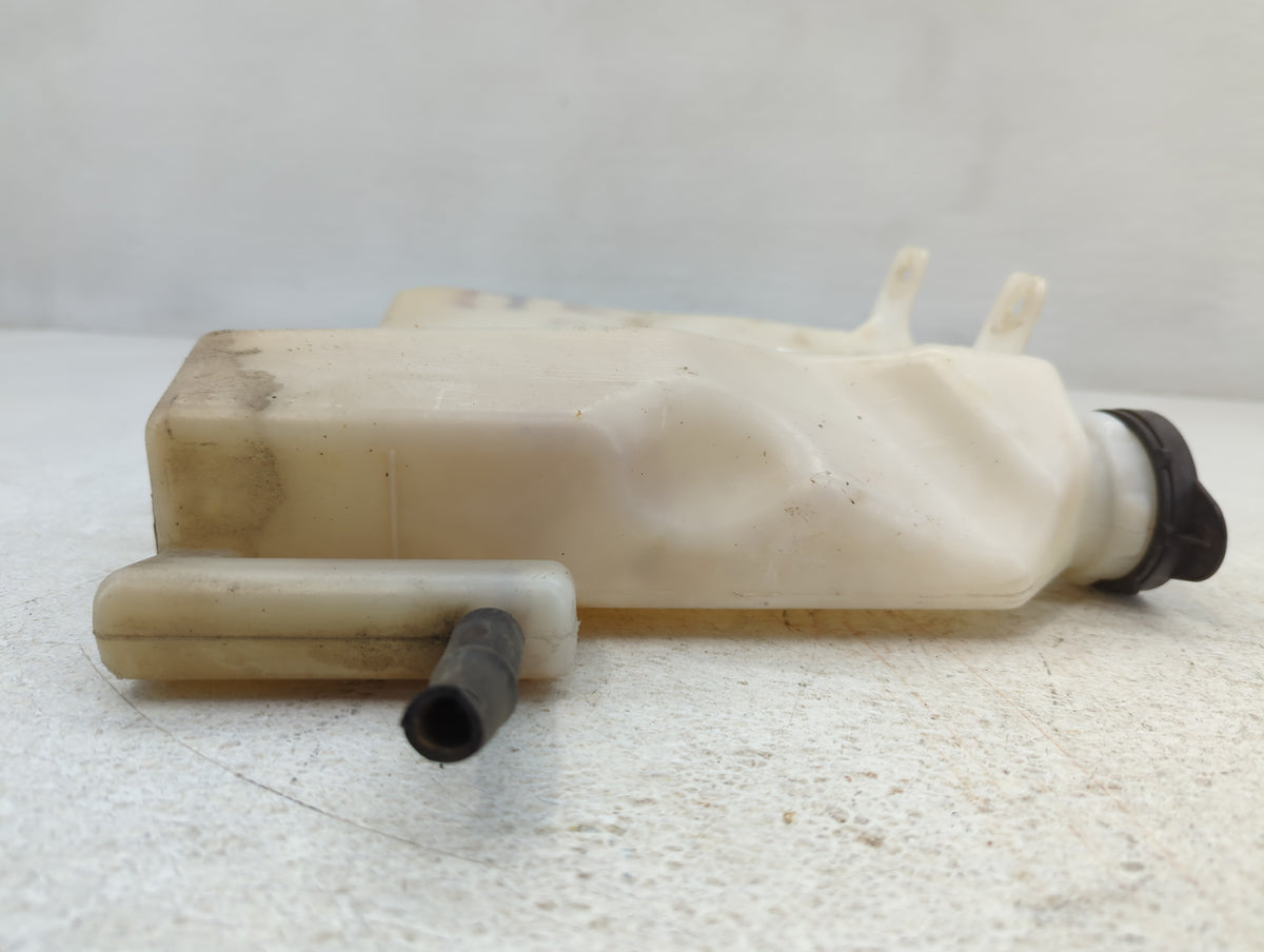 2004 Pontiac Grand Prix Radiator Coolant Overflow Expansion Tank Bottle 745171 - Oemusedautoparts1.com