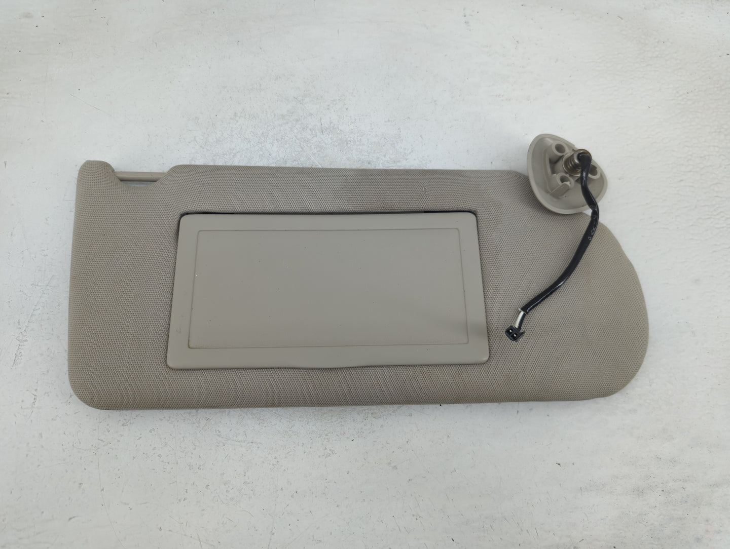 2004-2008 Pontiac Grand Prix Radio AM FM Cd Player Receiver Replacement Fits Fits 2004 2005 2006 2007 2008 OEM Used Auto Par