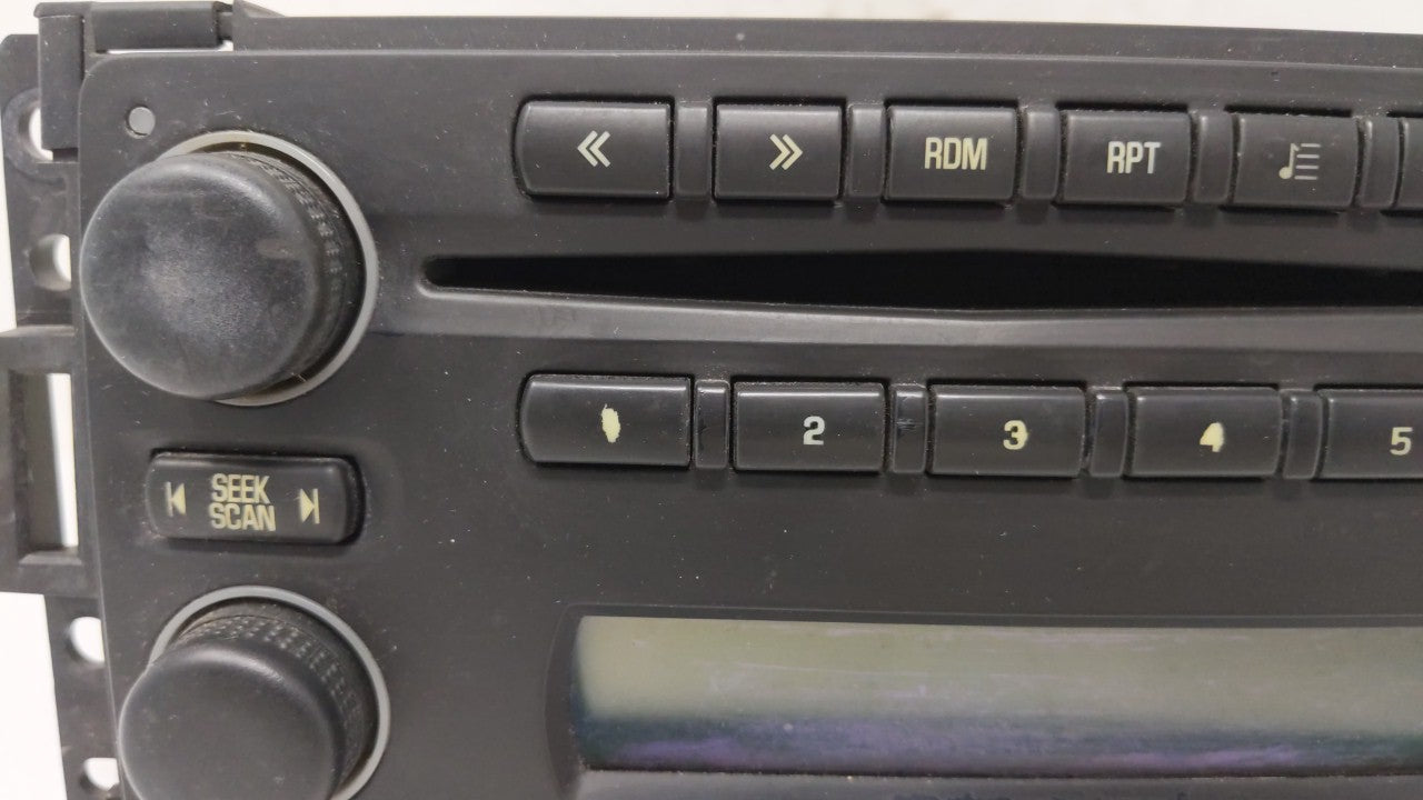 2008-2009 Pontiac Montana Radio AM FM Cd Player Receiver Replacement P/N:15878237 Fits Fits 2008 2009 OEM Used Auto Parts - 