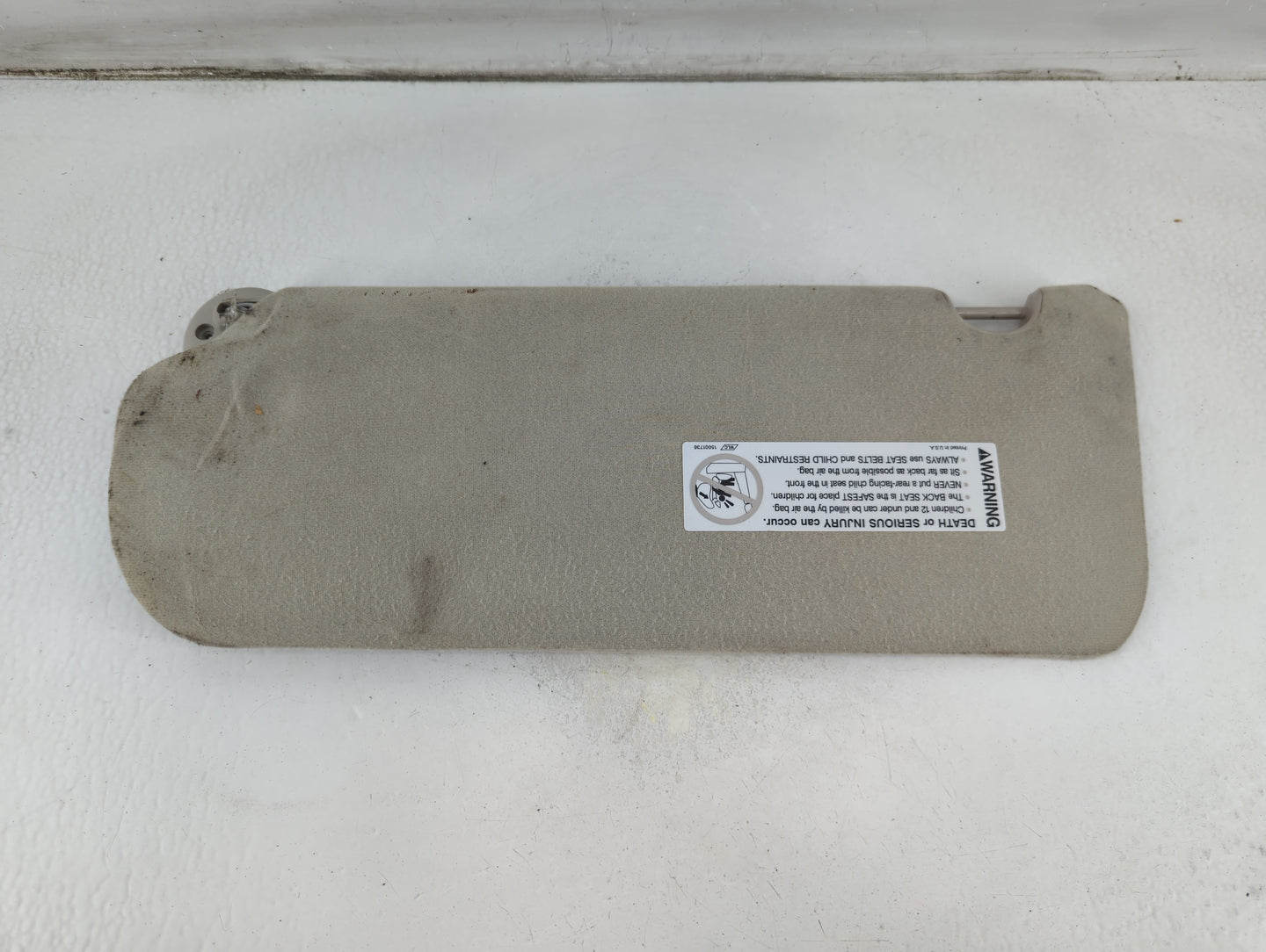 2001 Pontiac Montana Sun Visor Shade Replacement Passenger Right Mirror Fits OEM Used Auto Parts - Oemusedautoparts1.com
