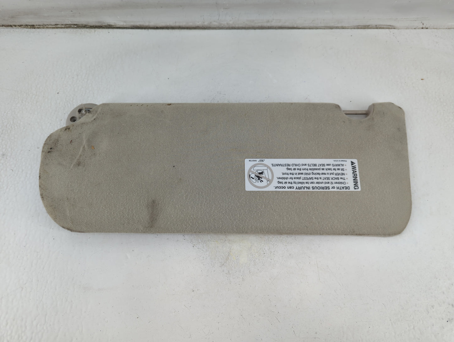 2001 Pontiac Montana Sun Visor Shade Replacement Passenger Right Mirror Fits OEM Used Auto Parts - Oemusedautoparts1.com