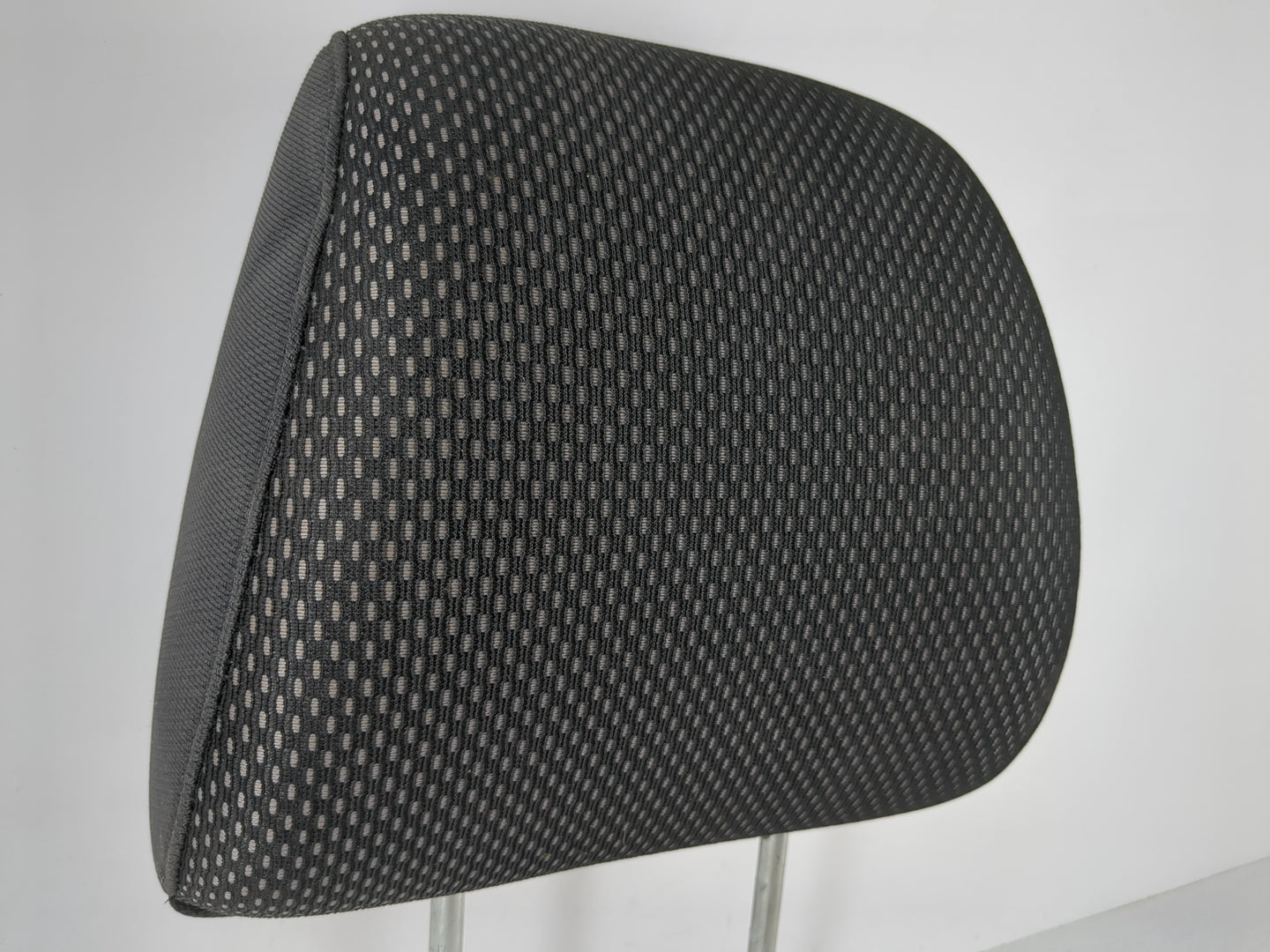 Pontiac Torrent Headrest Head Rest Front Driver Passenger Seat - Oemusedautoparts1.com