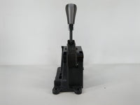 2008 Pontiac Torrent Floor Console Assembly Shifter - Oemusedautoparts1.com