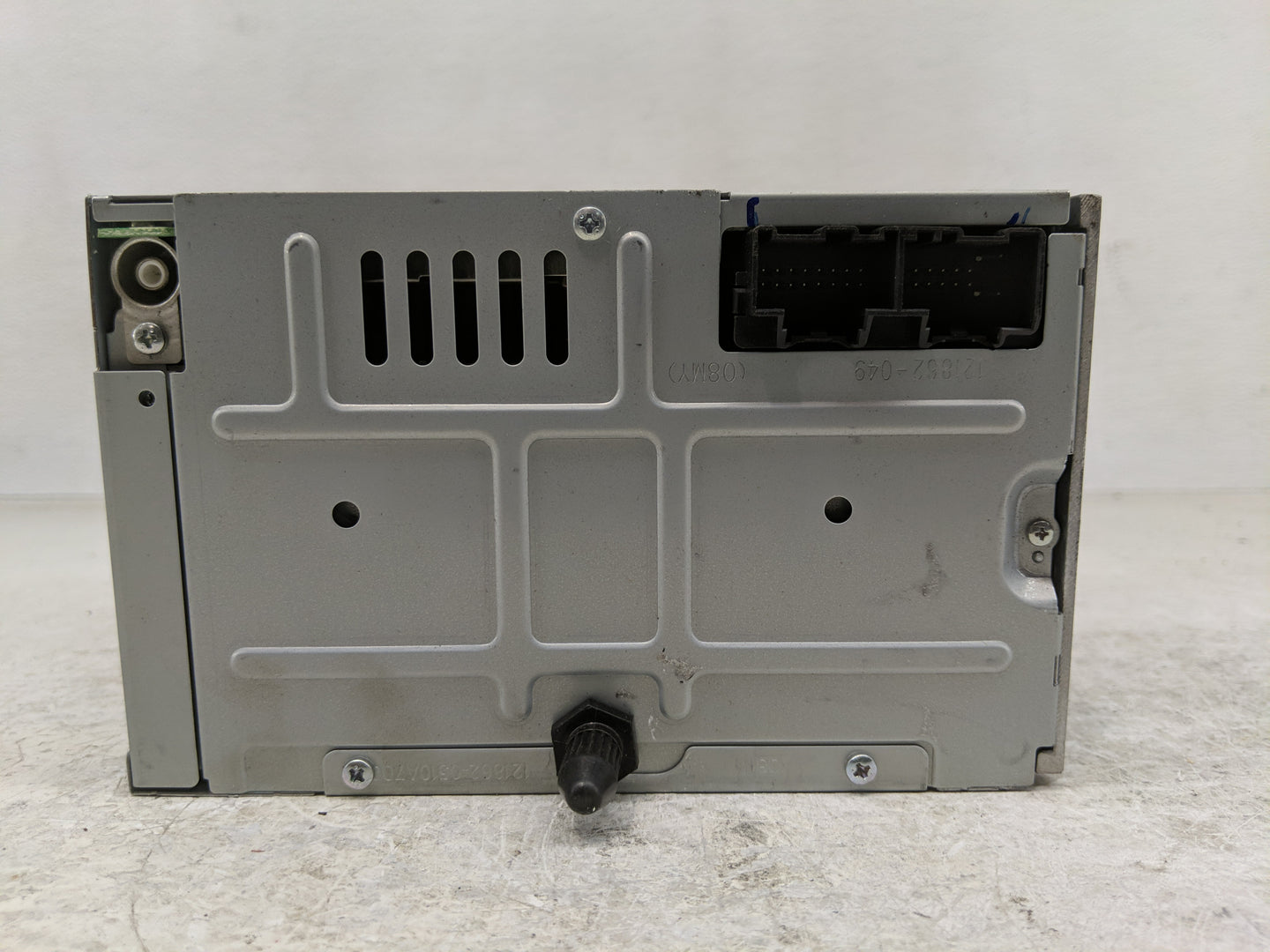 2008 Pontiac Torrent Radio AM FM Cd Player Receiver Replacement Fits OEM Used Auto Parts - Oemusedautoparts1.com