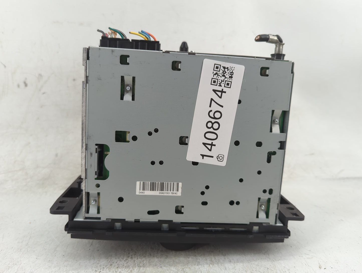 2008 Pontiac Torrent Radio AM FM Cd Player Receiver Replacement P/N:25867997 Fits OEM Used Auto Parts - Oemusedautoparts1.co
