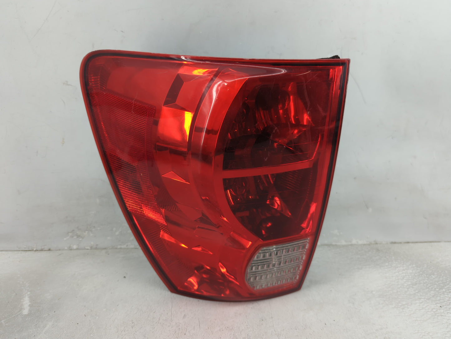 2006-2009 Pontiac Torrent Tail Light Assembly Driver Left OEM Fits Fits 2006 2007 2008 2009 OEM Used Auto Parts - Oemusedaut