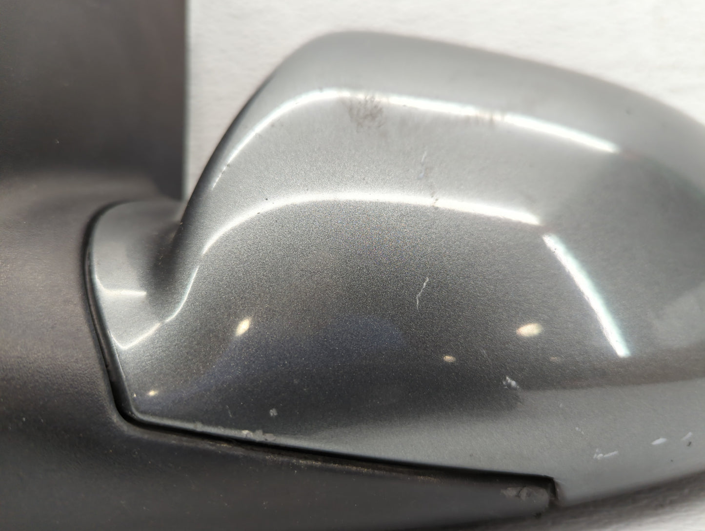 2006-2009 Pontiac Torrent Driver Side View Mirror - Left Door Mirror OEM Used - Oemusedautoparts1.com