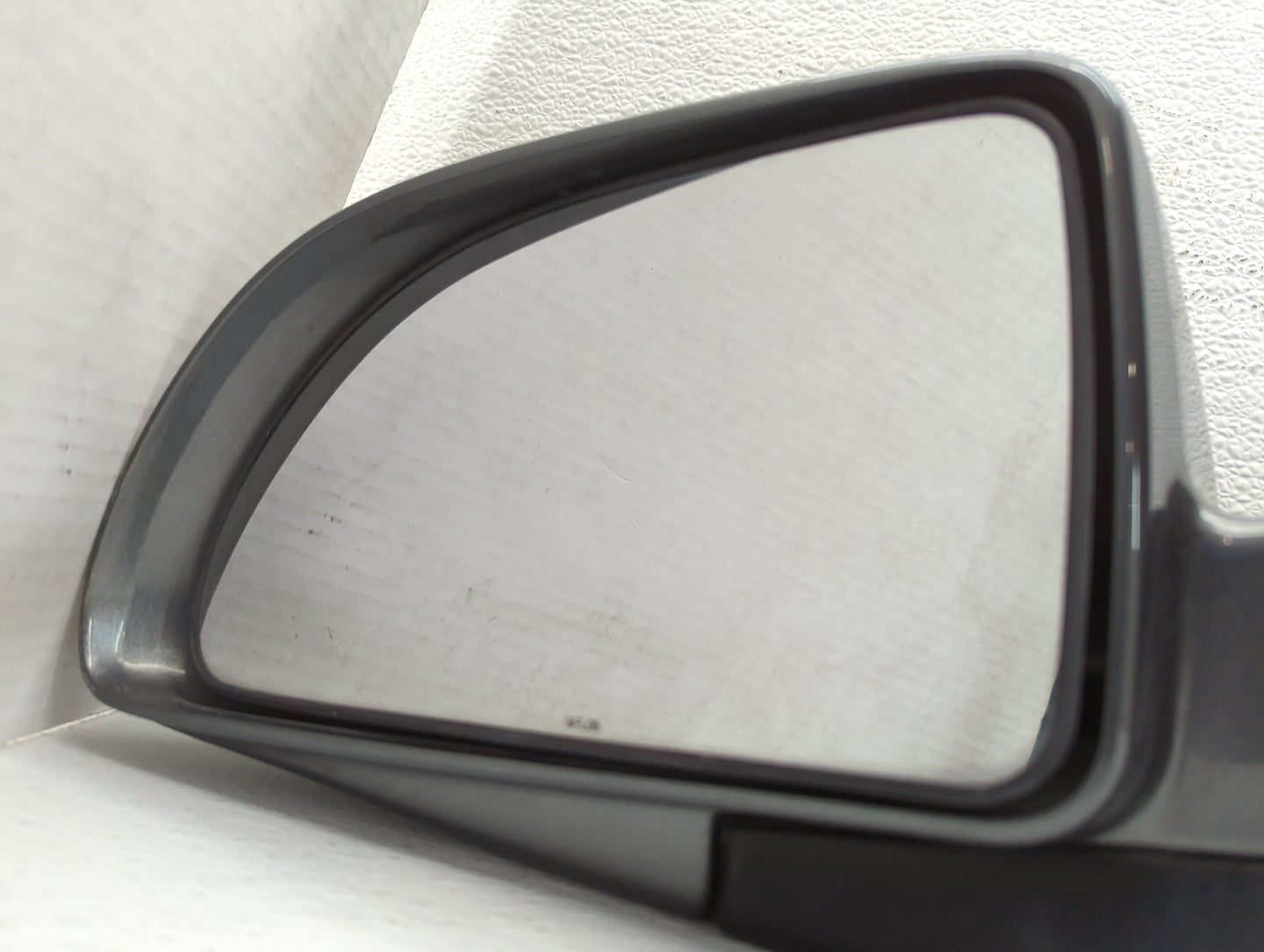 2006-2009 Pontiac Torrent Driver Side View Mirror - Left Door Mirror OEM Used - Oemusedautoparts1.com