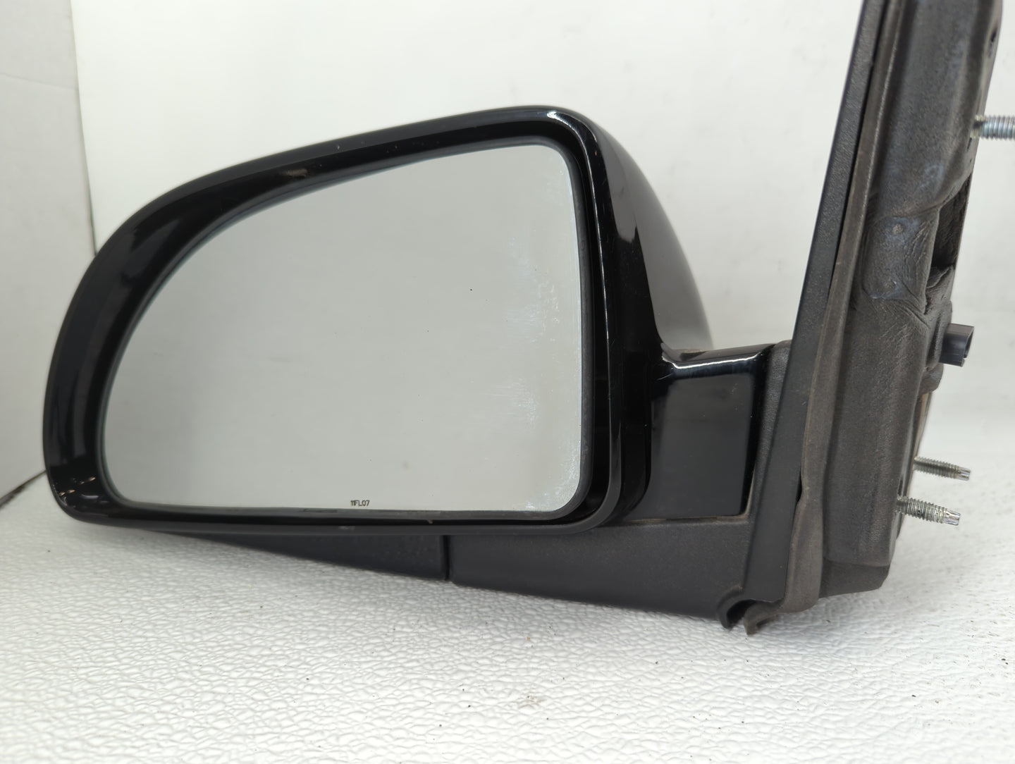 2006-2009 Pontiac Torrent Driver Side View Mirror - Left Door Mirror OEM Used - Oemusedautoparts1.com