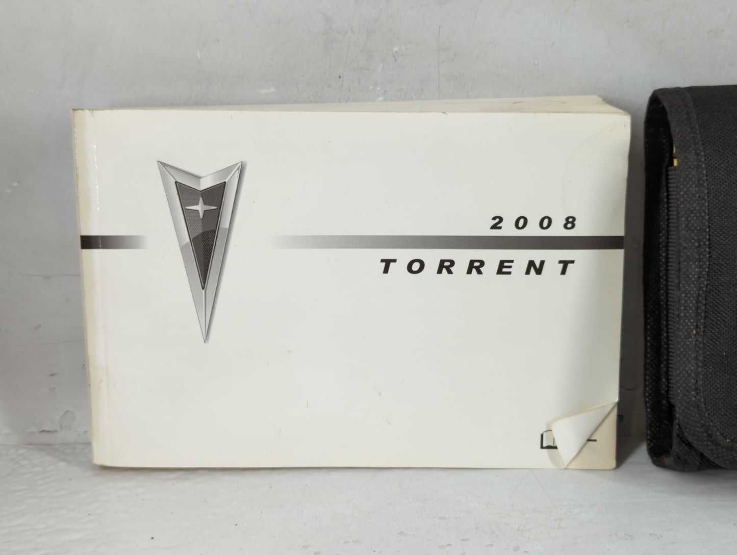 2008 Pontiac Torrent Owners Manual Book Guide P/N:15860880 OEM Used Auto Parts - Oemusedautoparts1.com