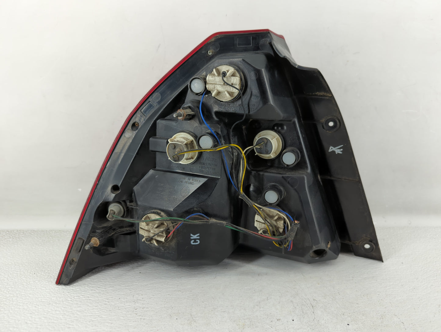 2007-2008 Pontiac Wave Tail Light Assembly Passenger Right OEM P/N:8A31C Fits Fits 2007 2008 OEM Used Auto Parts - Oemusedau