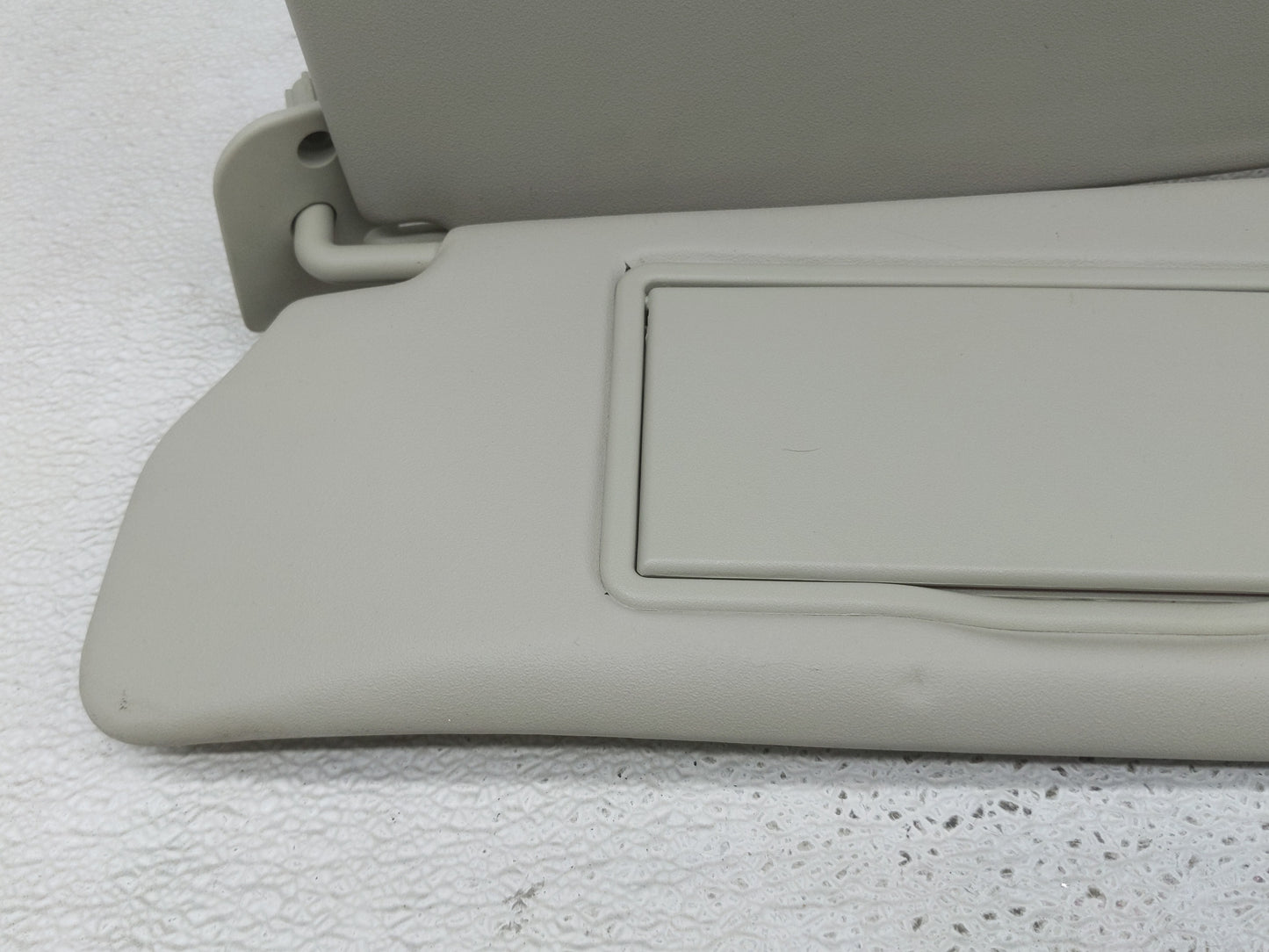 2008 Saab 9-5 Sun Visor Shade Replacement Driver Left Mirror Fits OEM Used Auto Parts - Oemusedautoparts1.com