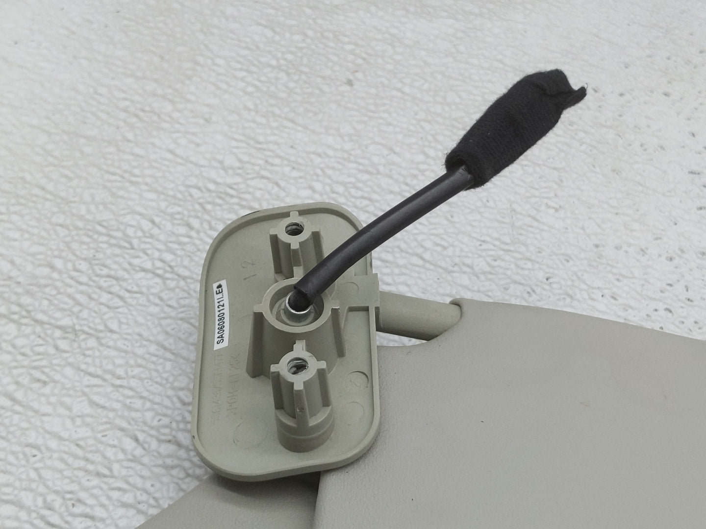 2008 Saab 9-5 Sun Visor Shade Replacement Driver Left Mirror Fits OEM Used Auto Parts - Oemusedautoparts1.com