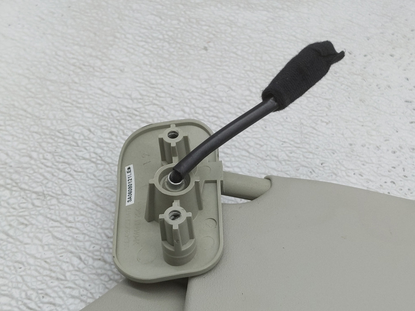 2008 Saab 9-5 Sun Visor Shade Replacement Driver Left Mirror Fits OEM Used Auto Parts - Oemusedautoparts1.com