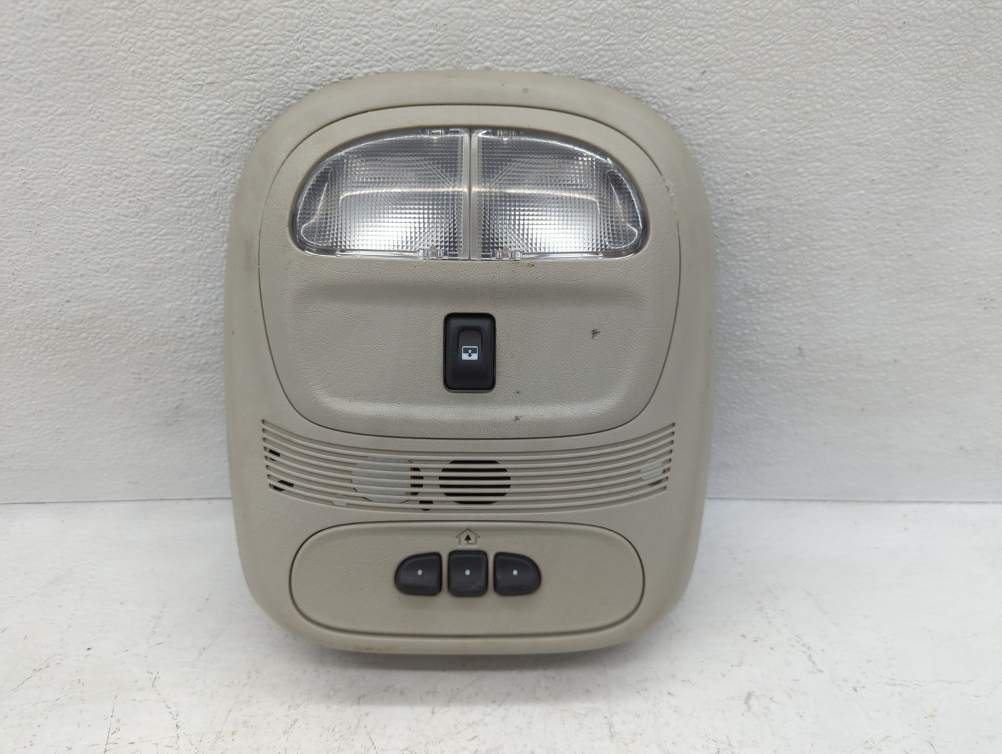 2008 Saab 9-7 Overhead Roof Console Interior Dome Light - Oemusedautoparts1.com