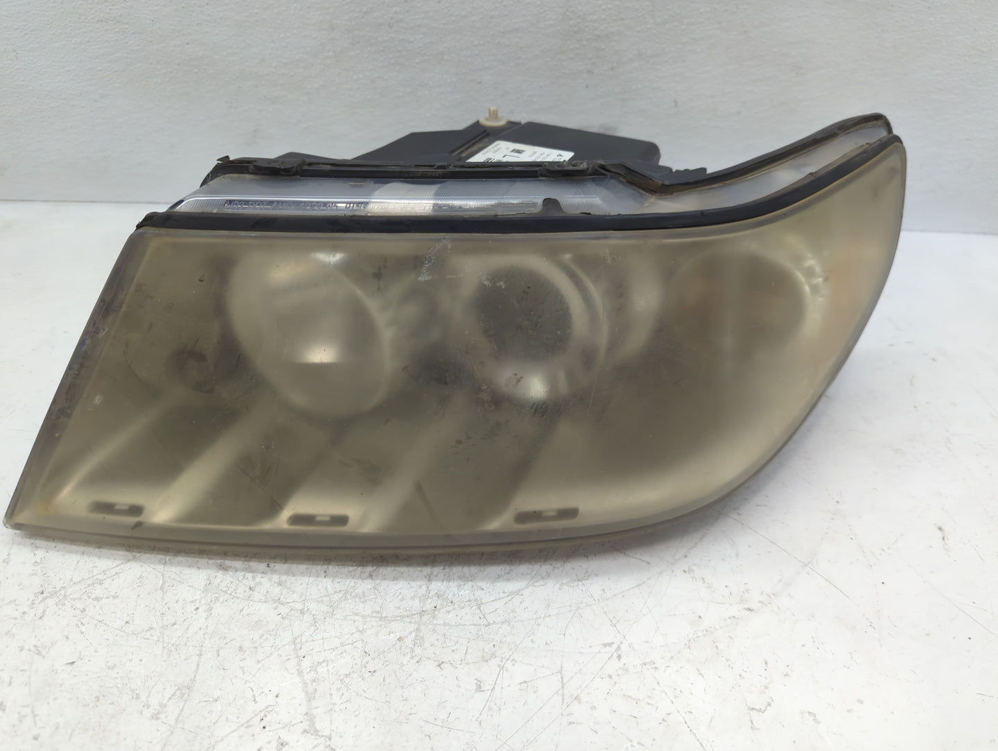 Saab 9-7 Driver Left Oem Head Light Headlight Lamp - Oemusedautoparts1.com