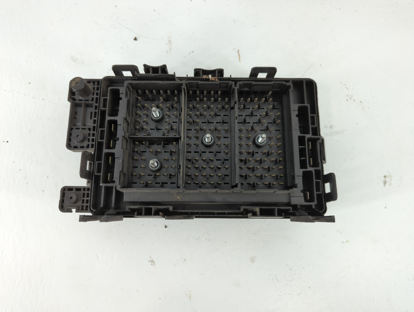 2008 Saab 9-7 Fusebox Fuse Box Panel Relay Module Fits OEM Used Auto Parts - Oemusedautoparts1.com