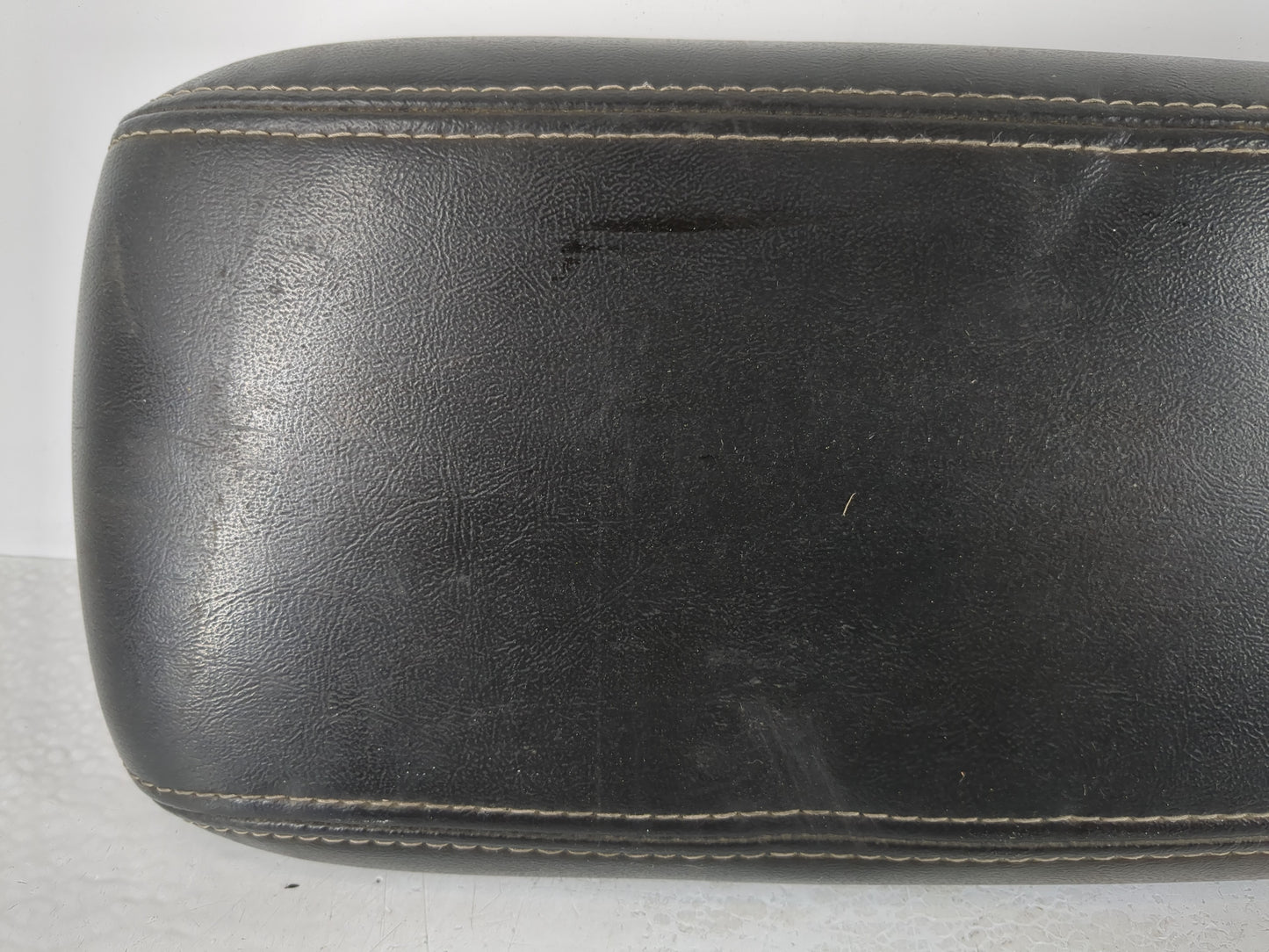 2008 Saab 9-7x Center Floor Console Fits OEM Used Auto Parts - Oemusedautoparts1.com