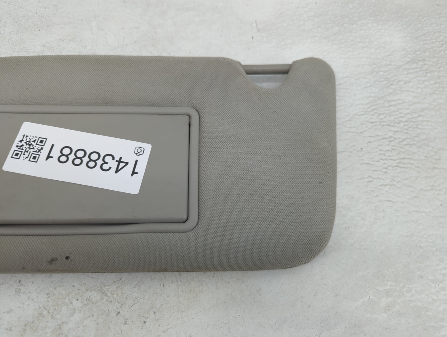 2008 Saab 9-7x Sun Visor Shade Replacement Driver Left Mirror Fits OEM Used Auto Parts - Oemusedautoparts1.com