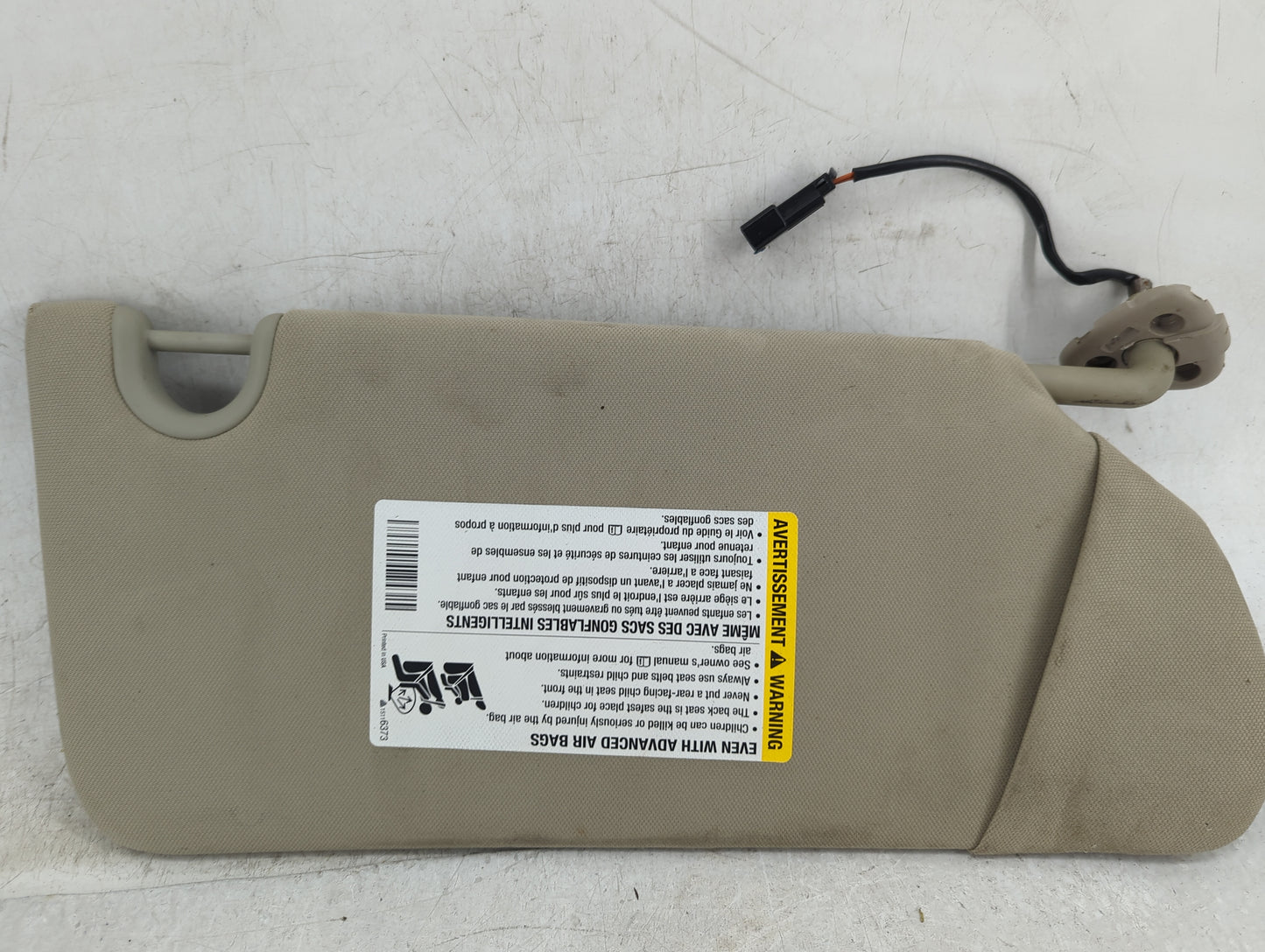 2008 Saab 9-7x Sun Visor Shade Replacement Driver Left Mirror Fits OEM Used Auto Parts - Oemusedautoparts1.com