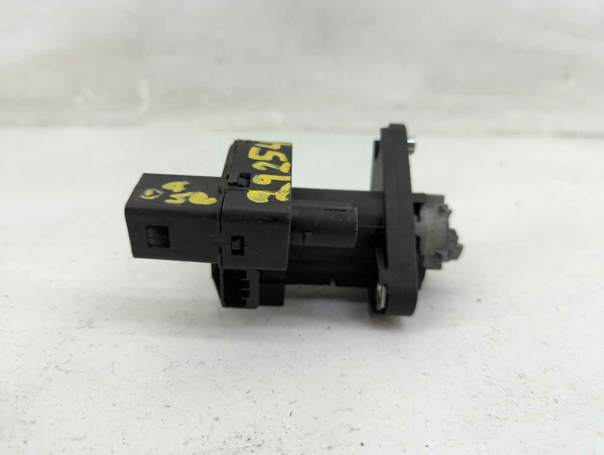 2007-2009 Saturn Aura Ignition Switch Oem - Oemusedautoparts1.com
