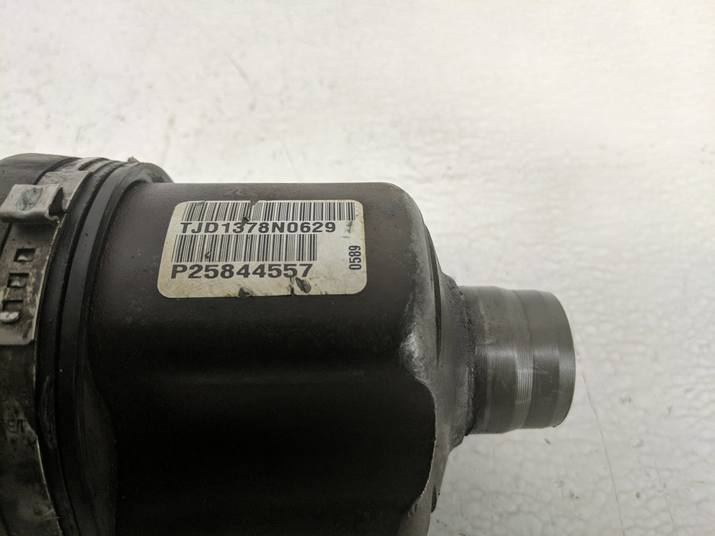2007-2008 Saturn Aura Axle Shaft Front Driver Cv C/v - Oemusedautoparts1.com