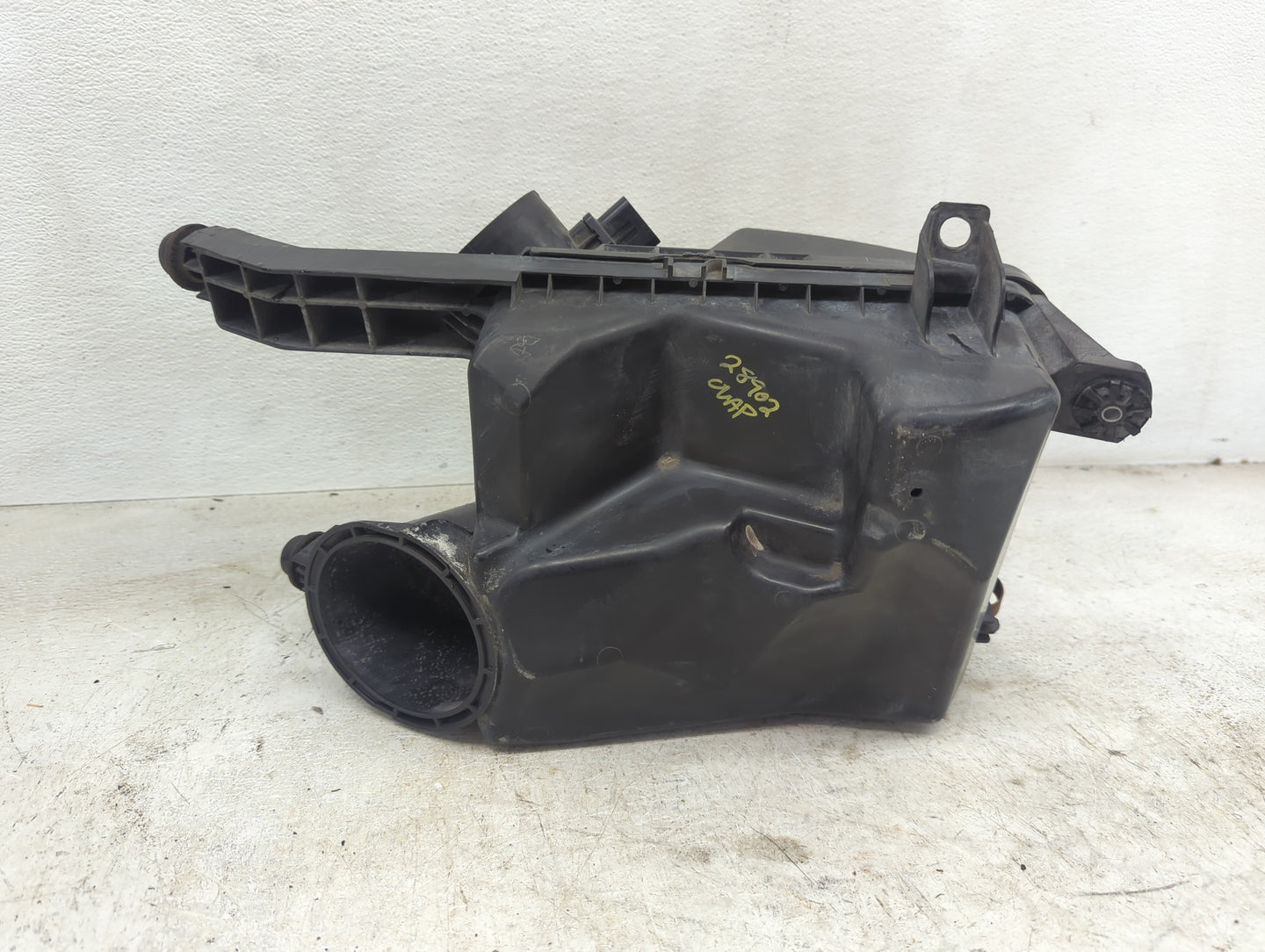 2007-2009 Saturn Aura Air Cleaner Intake-duct Hose Tube - Oemusedautoparts1.com