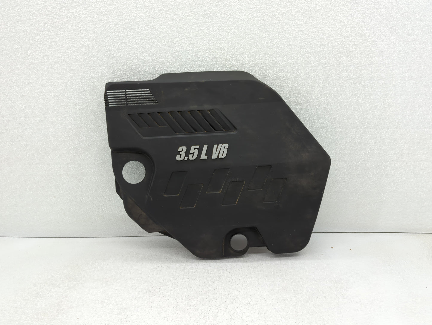 2008 Saturn Aura Engine Cover 435133 - Oemusedautoparts1.com
