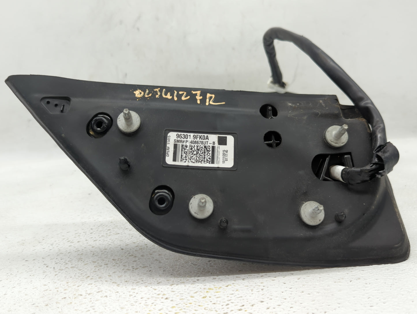2008 Saturn Aura Passenger Side View Mirror - Right Door Mirror OEM Used - Oemusedautoparts1.com