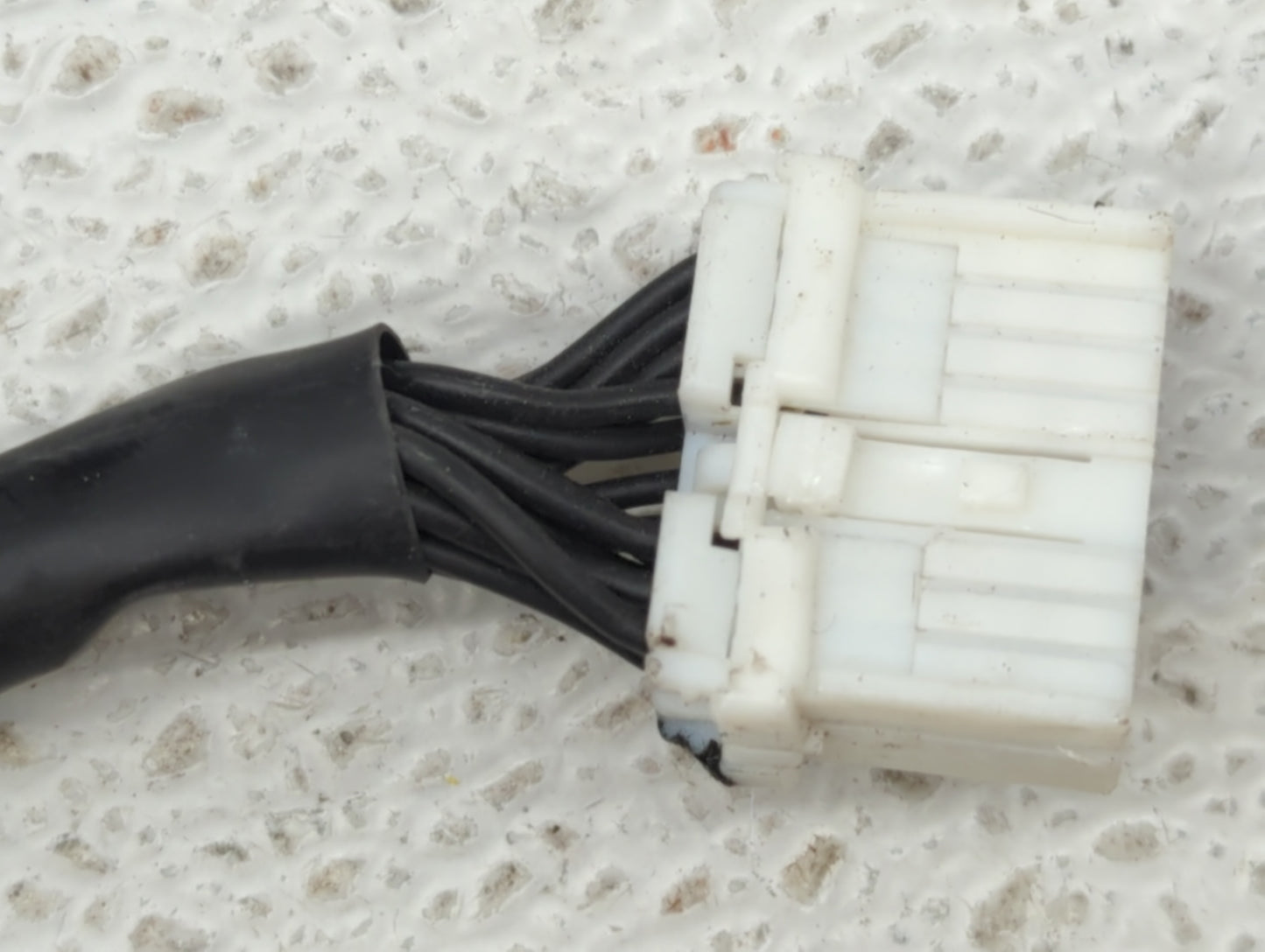 2008 Saturn Aura Passenger Side View Mirror - Right Door Mirror OEM Used - Oemusedautoparts1.com