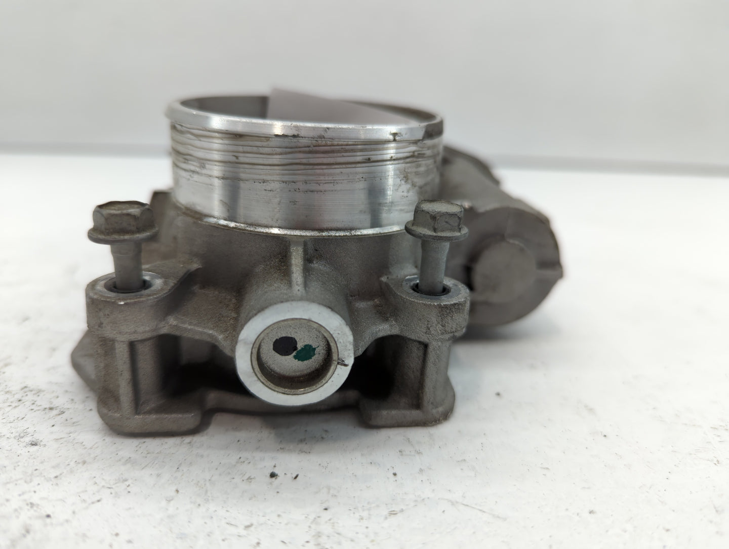 2007-2009 Saturn Aura Throttle Body Fits Fits 2007 2008 2009 2010 2011 2012 OEM Used Auto Parts - Oemusedautoparts1.com